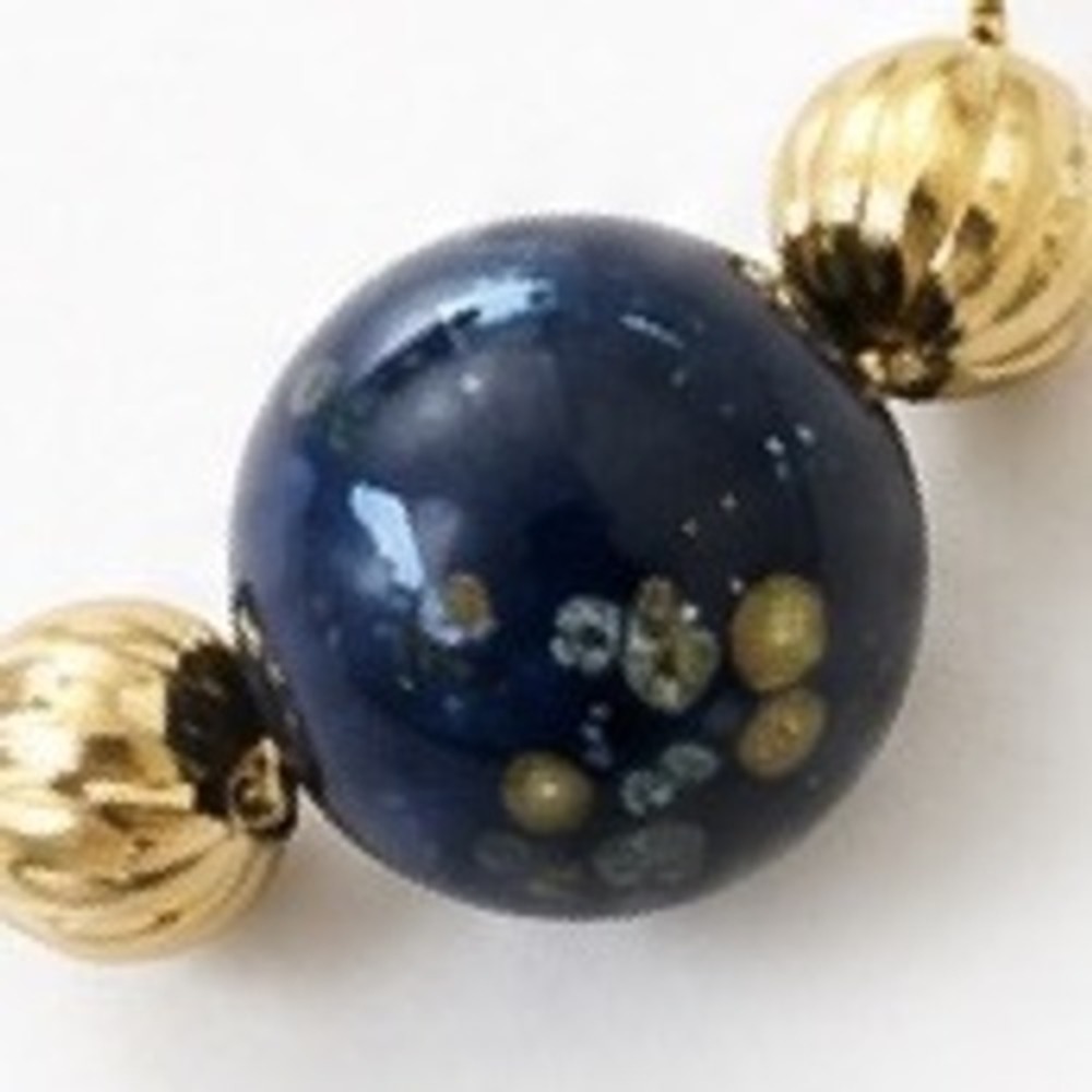 Gold Tone Dainty Necklace Blue Art Glass Bead Celestial Speckle Barrel Pin Clasp - Picture 6 of 8